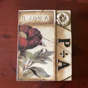 Retired Sid Dickens tile